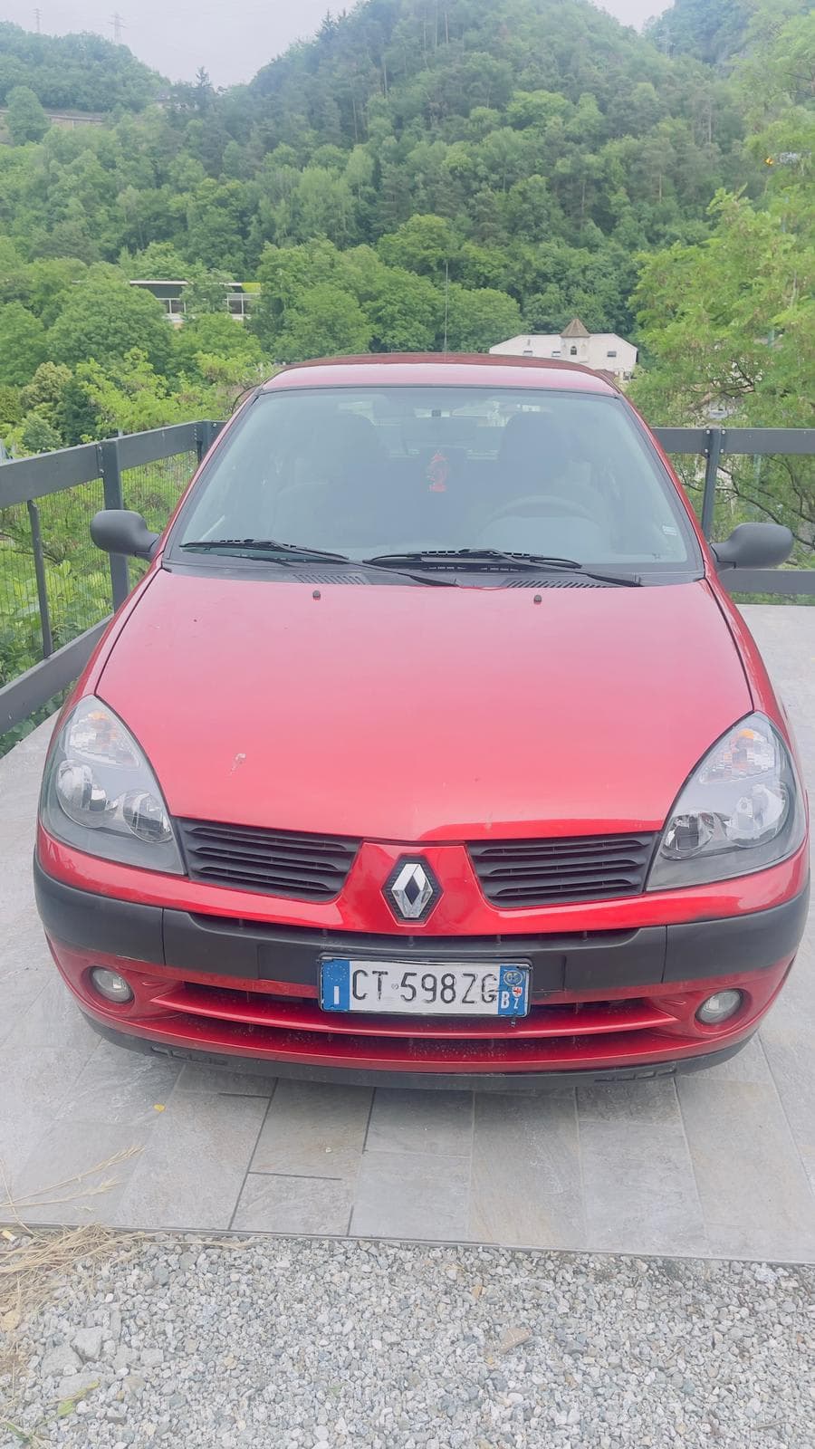 Renault Clio 1.2 Petrol (2005) - Thumbnail 2